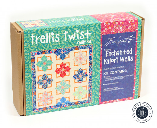 Trellis Twist (Enchanted Valori Wells) Quilt Kit