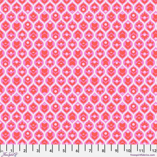 Beg Your Garden Wildorchid – Musteransicht Beg-Your-Garden-Stoff in Wildorchid mit Tulpen-Ogee-Muster in Rot und Pink, mit Zoll-Maßstab