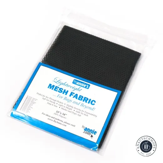 ByAnnie's Mesh Schwarz – Verpackung Verpackte ByAnnie's Lightweight Mesh in Schwarz, diagonal fotografiert, mit Produktetikett.