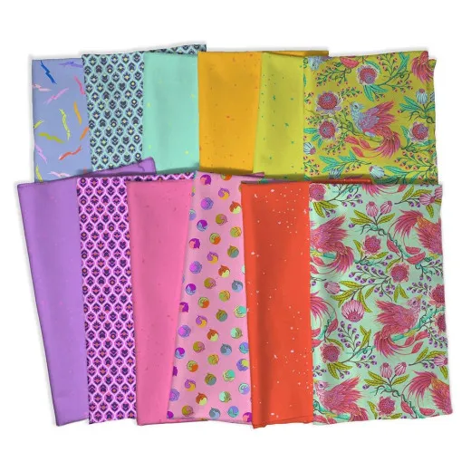 Cotton-Lawn-Bundle Übersicht Alle 12 Cotton-Lawn-Stoffe des Meter-Bundles nebeneinander aufgefächert, von Pastelltönen bis kräftigen Farben mit Vogel- und Musterdrucken.
