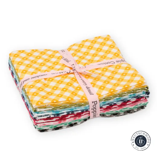 Fat Quarter Bundle Gingham Picnic Gebundenes Poppie Cotton Fat Quarter Bundle Gingham Picnic mit gelbem Vichy-Karo-Stoff obenauf