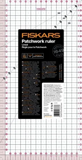 Fiskars Patchwork Lineal 15x30 cm mit Etikett Fiskars Patchwork Lineal 15x30 cm aus transparentem Acryl mit cm-Raster, Winkellinien und schwarzem Etikett