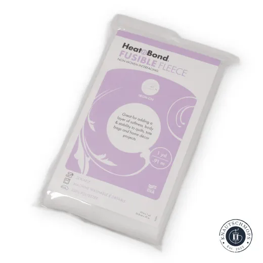 Verpackung von HeatnBond Fusible Fleece, bügelbares Vlies für Taschen und Patchwork-Projekte.