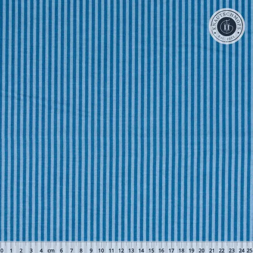 Musterausschnitt mit Lineal (cm) Musterausschnitt des Streifenstoffs Tonal Stripe in Denim mit Zentimeter-Lineal