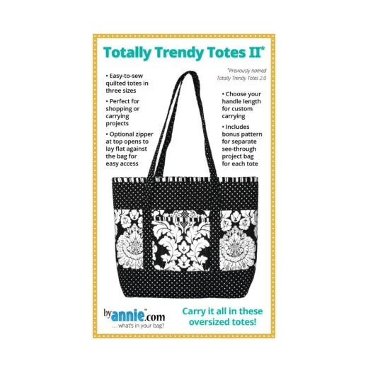 Schnittmuster-Cover Totally Trendy Totes II Packungsfoto des ByAnnie's Schnittmusters Totally Trendy Totes II: gesteppte Shopper-Tasche in Schwarz-Weiß-Damast mit verstellbaren Trägern.