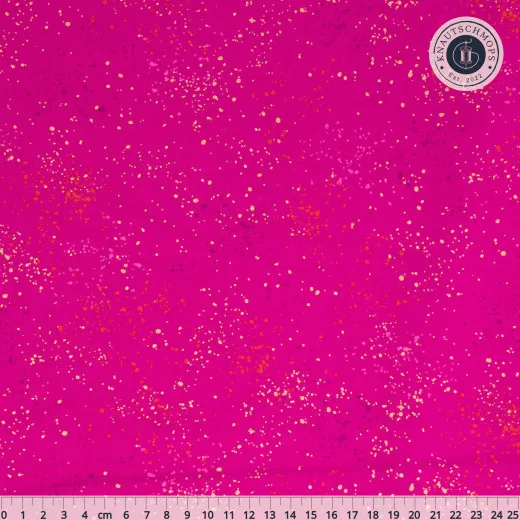 Speckled-Satin von Ruby Star Society in Berry (Pink mit Gold-Glitzerakzenten), extrabreite Quiltrückseite, Nahaufnahme mit Zentimeter-Maßband
