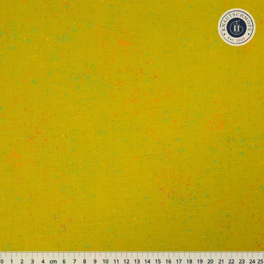 Speckled Pistachio – Musteransicht Ruby Star Society Speckled Stoffmuster in Pistachio: gelbgrüner Fond mit bunten Farbtupfern in Türkis, Orange und Pink, flach ausgebreitet mit Zentimeter-Maßband.