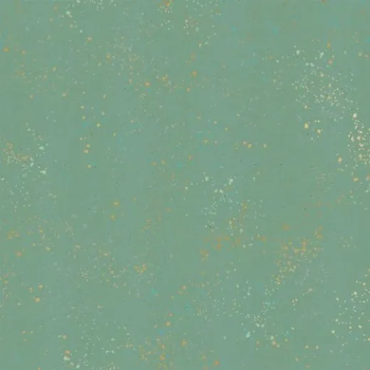 Speckled Soft Aqua – Musterdetail Nahaufnahme des salbeigrünen Speckled-Musters in Soft Aqua mit türkisen, orangefarbenen und weißen Farbtupfern.