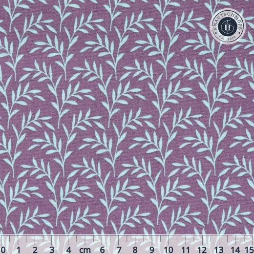 Tilda Baumwollstoff „Hibernation – Olivebranch" in Lavender mit mintfarbenen Blattranken auf violettem Grund, mit Zentimetermaß.