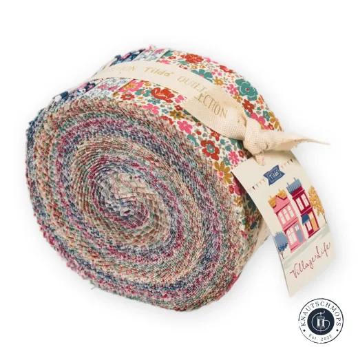 Tilda Jelly Roll Village Life, aufgerollte Stoffstreifen mit Blumenmuster, Stoffband und Anhänger