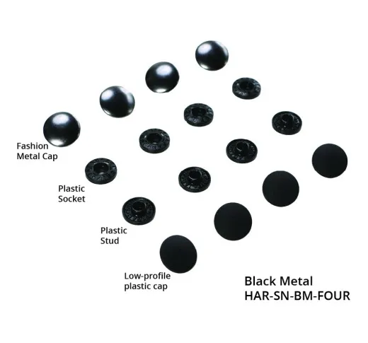 Einzelteile der ByAnnie's Tool-Free Snaps in Black Metal: Metallkappe, Kunststoff-Sockel, Kunststoff-Stift und flache Kunststoffkappe.
