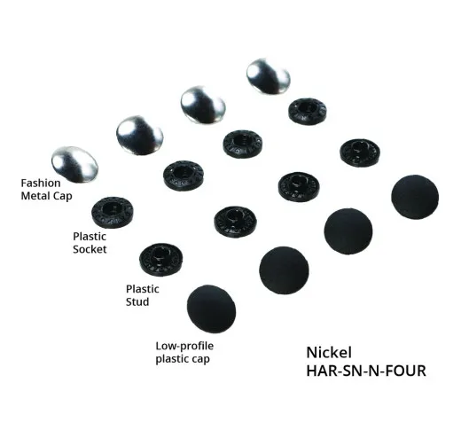 Tool-Free Snaps Nickel Bauteile Einzelteile der ByAnnie's Tool-Free Snaps in Nickel: Metallkappe, Kunststoff-Sockel, Kunststoff-Stift und flache Kunststoffkappe.