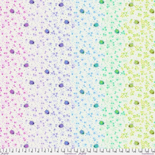 Tula Pink Spot On Daybreak – Baumwollstoff mit Marienkäfern Baumwollstoff Tula Pink Spot On Daybreak mit Marienkäfern, Beeren und Zweigen im Farbverlauf Pink bis Limette auf Creme