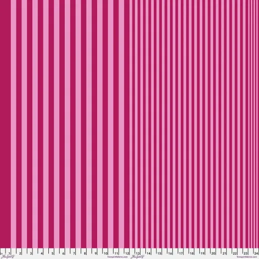 Tula Pink Sticks Sangria – Streifenstoff in Pink Tula Pink Sticks Sangria Baumwollstoff mit senkrechten Streifen in Himbeerrot und Rosa, Streifenbreite nach rechts feiner werdend