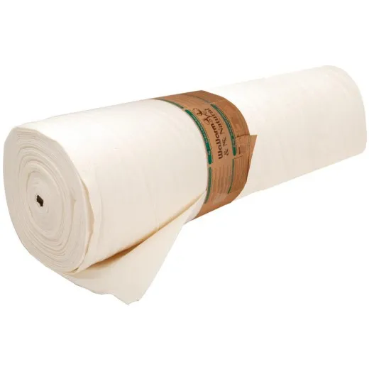 Warm & Natural Quiltvlies Rolle Liegende Rolle Warm & Natural Cotton Batting mit Banderole und aufgeklapptem Vlies-Ende.