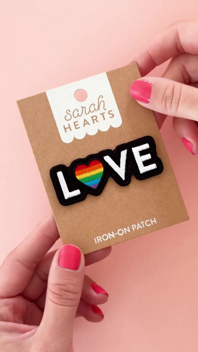 Sarah Hearts Aufnäher zum Aufbügeln - Love Pride