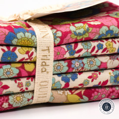 Tilda Fat Quarter Bundle - Wallflower - Burgundy/Pink Tilda Fat Quarter Bundle - Wallflower - Burgundy/Pink
