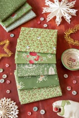 Tilda Fat Quarter Bundle - Merry Little Christmas - Green Tilda Fat Quarter Bundle - Merry Little Christmas - Green