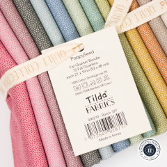 Produktetikett mit Kollektionsname Poppy Seed, Maßangaben (15 Fat Quarters, je 53x48cm) und Artikelnummer 300270