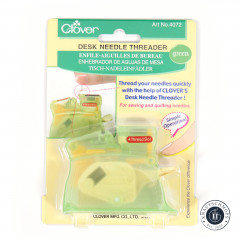 Clover Desk Needle Threader green