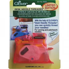 Clover Desk Needle Threader pink