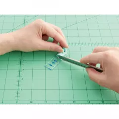 Clover Pattern Cutting Guide