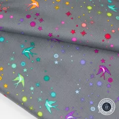 Tula Pink Baumwoll Designerstoff - True Color Graywork - Fairy Dust - Shadow