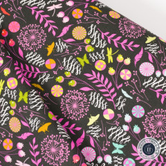Tula Pink Baumwoll Designerstoff - Prince Charming - Dandelion - Licorice