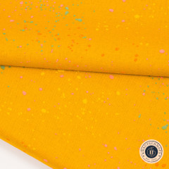 Gefalteter Speckled Canvas in Goldenrod mit bunten Sprenkeln, Nahaufnahme der Webstruktur aus Baumwolle und Leinen