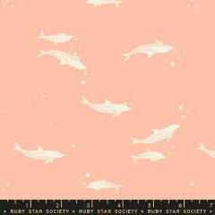 Ruby Star Society Baumwollstoff - Sarah Watts Florida Volume 2 - Dolphins in Peach