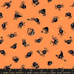 Stoffausschnitt Freaky Familiars Spider Sense in Pumpkin mit schwarzen Spinnen, Sternchen und Ruby Star Society Lineal