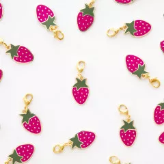 Sarah Hearts - Zipper Charm - Strawberry