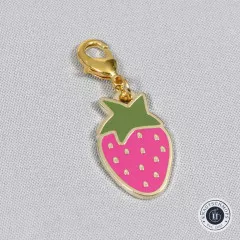 Sarah Hearts - Zipper Charm - Strawberry