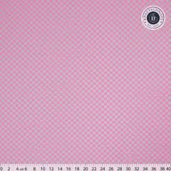 Gesamte Stoffbreite von Check Please Cosmic mit Zentimeter-Maßband am unteren Rand.