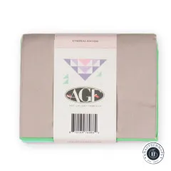Rückseite der Papierbanderole mit Art-Gallery-Fabrics-Logo und Barcode.