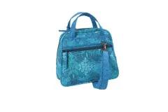 Türkisfarbene Bowler-Tasche mit Reißverschluss-Außentasche und Karabinerhaken am Trageriemen.