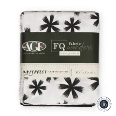Frontalansicht des gefalteten Bundles mit Banderole InkPerfect Carbon Edition.