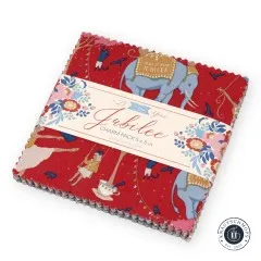 Tilda Charm Pack „Jubilee“ mit rotem Zirkus-Elefanten-Motiv und Kollektionsbanderole, schräg fotografiert.