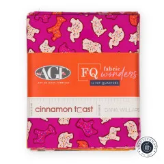 Gefaltetes Fat Quarter Bundle Cinnamon Toast mit oranger AGF Banderole und Keksstoff in Magenta