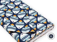 Gefalteter Canvasstoff Ocean Motion mit Fischmuster und Cloud 9 Fabrics Banderole an der Webkante