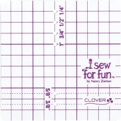 Transparente Schablone mit Zoll-Raster und I Sew for Fun Logo von Nancy Zieman
