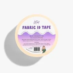 Stirnseite der Tape-Rolle mit Produktbeschreibung, Anleitung und Barcode, gerade von oben fotografiert.