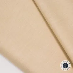 Detailaufnahme der gefalteten Stoffkante in Putty White
