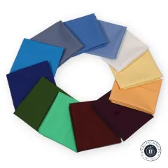 Die 12 Pure-Solids-Farben des Fat-Quarter-Bundles im Farbkreis angeordnet