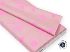 Gefaltete Stoffbahn des Tula-Pink-Stoffs „Neon Fairy Flakes“ in Cosmic, mit Blick auf den Stoffbruch.