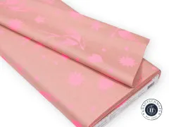 Gefaltete Stoffbahn des Tula-Pink-Stoffs „Neon Fairy Flakes“ in Nova, mit Blick auf den Stoffbruch und das Etikett.