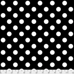 Offizielles FreeSpirit-Fabrics-Musterfoto des Stoffs „Pom Poms" in Ink mit Zoll-Maßband.