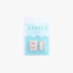 Alle drei Labelvarianten des Sets „My Mama Made It" einzeln nebeneinander aufgereiht.