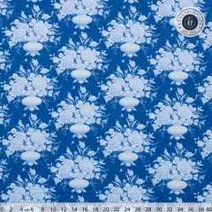 Blumenvasen-Motiv mit Pfingstrosenbouquets, mit Zentimeter-Lineal