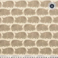 Reihen niedlicher schlafmütziger Nilpferde in dezentem Taupe auf cremefarbenem Grund, mit Zentimeter-Lineal.